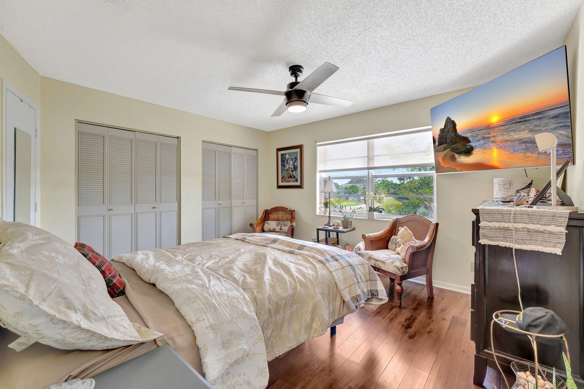 Woodlake Villas - Residential