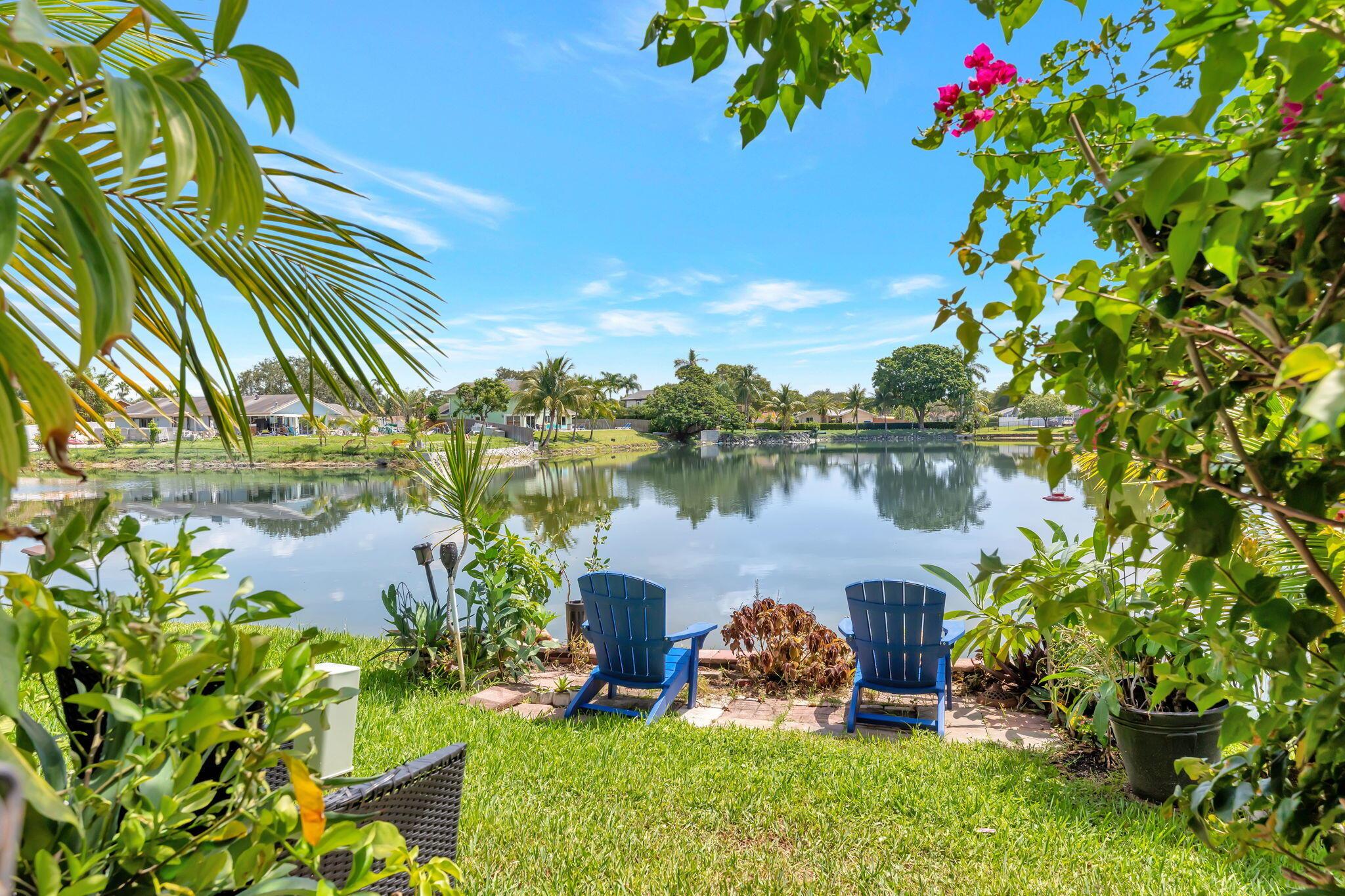 Woodlake Villas - Residential