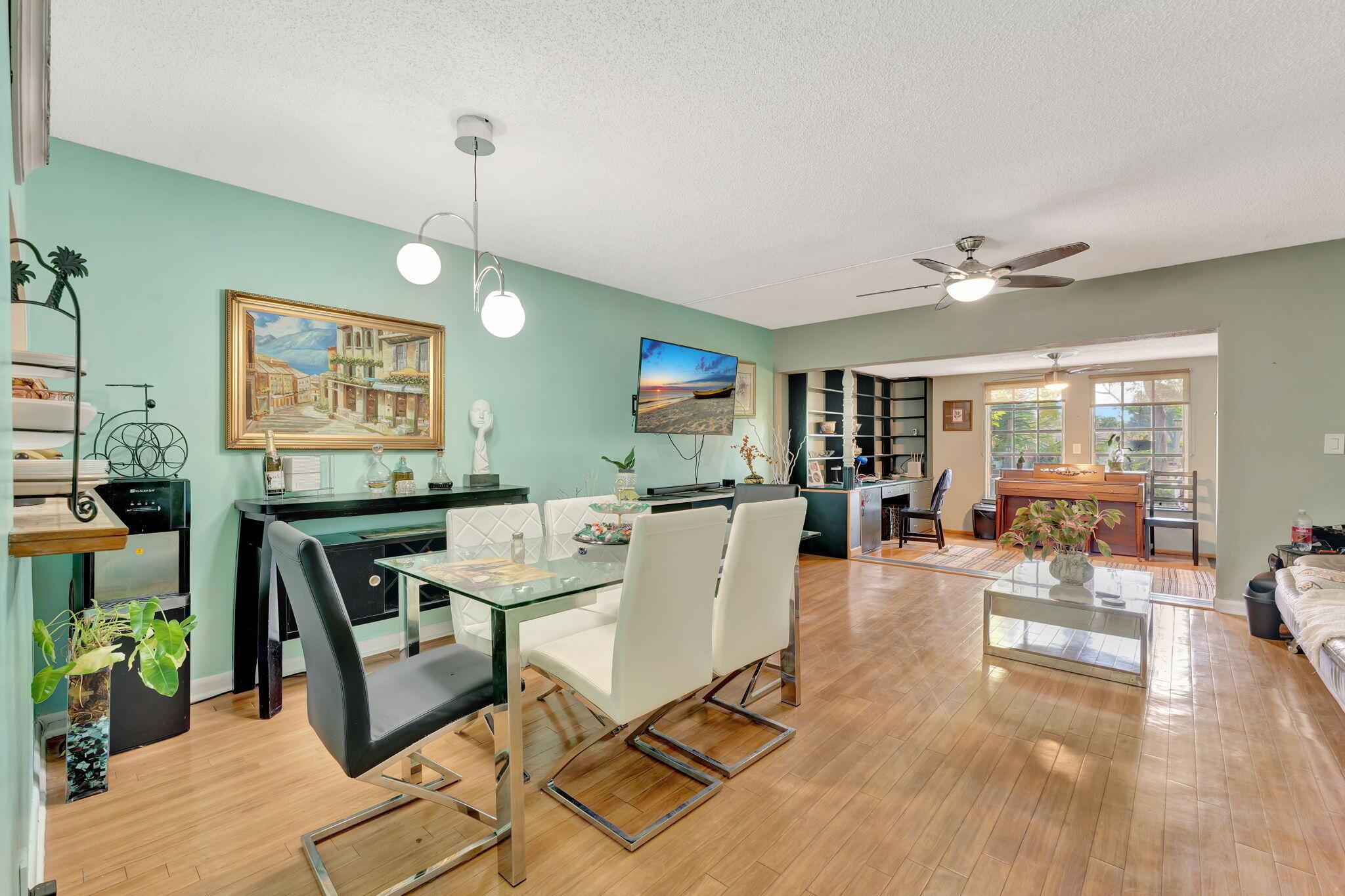 Woodlake Villas - Residential