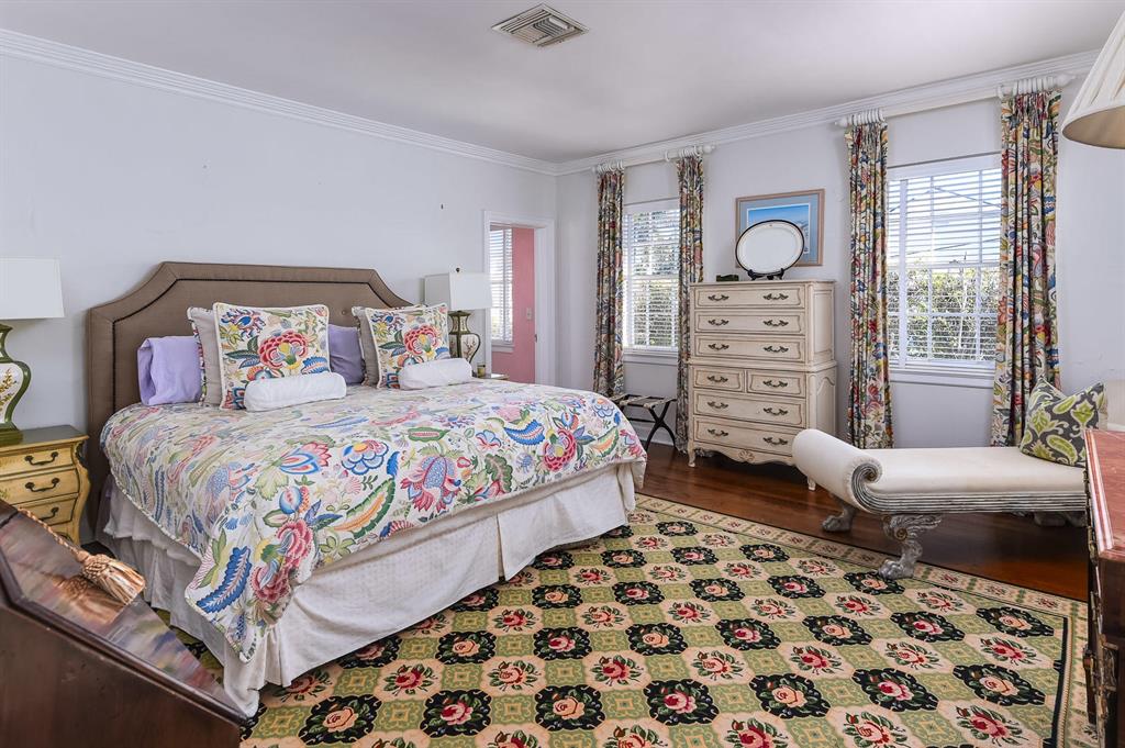 REVERIE - Residential