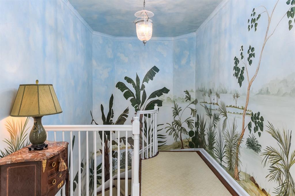 REVERIE - Residential