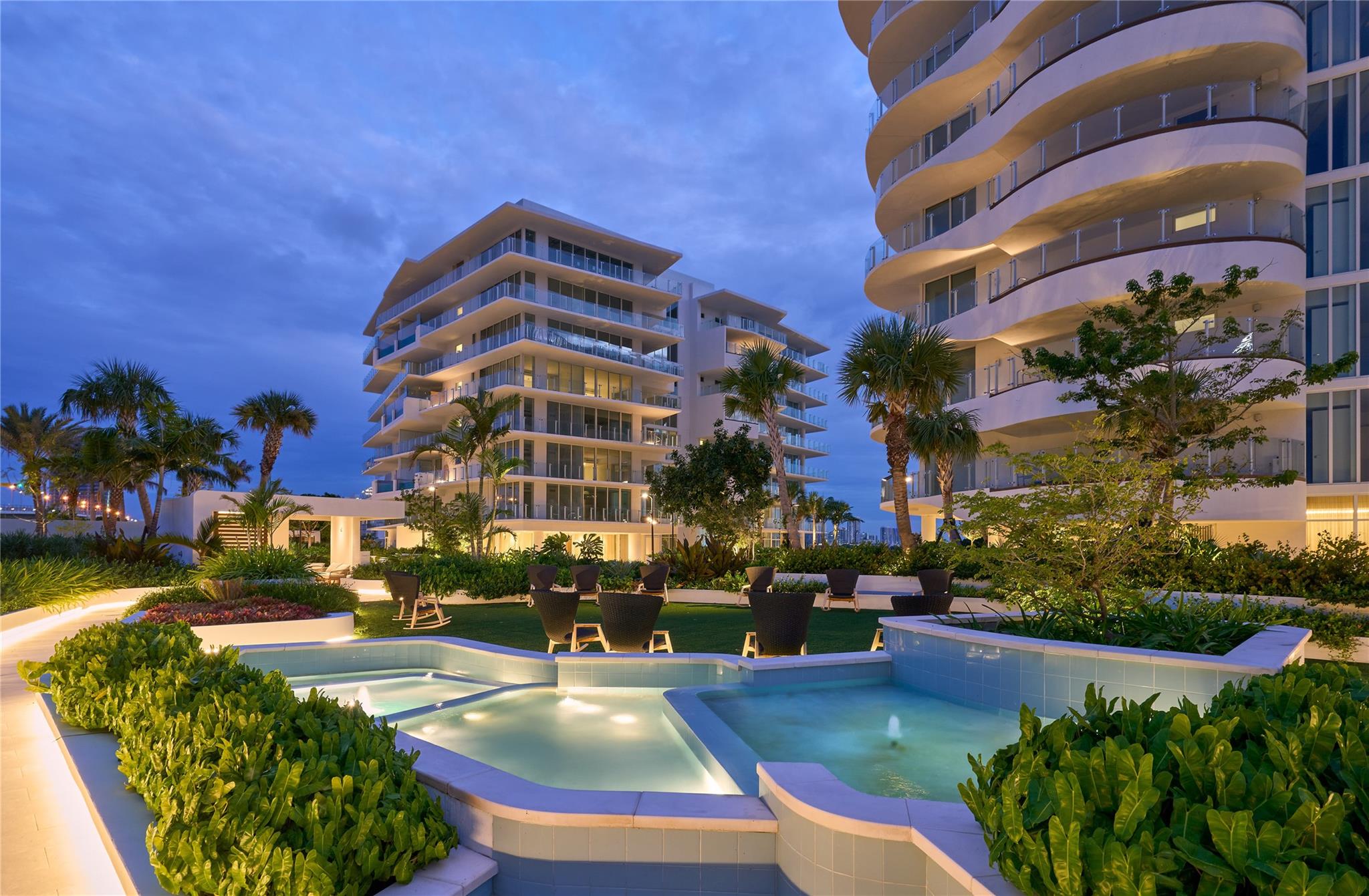 Azul Condominium - Residential