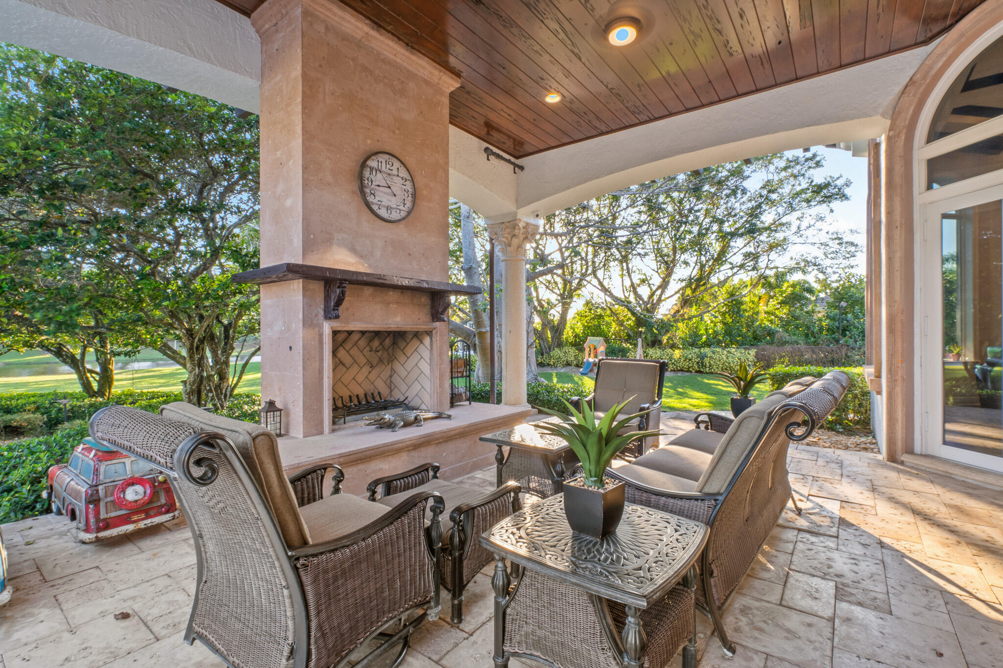 LE LAC - Residential