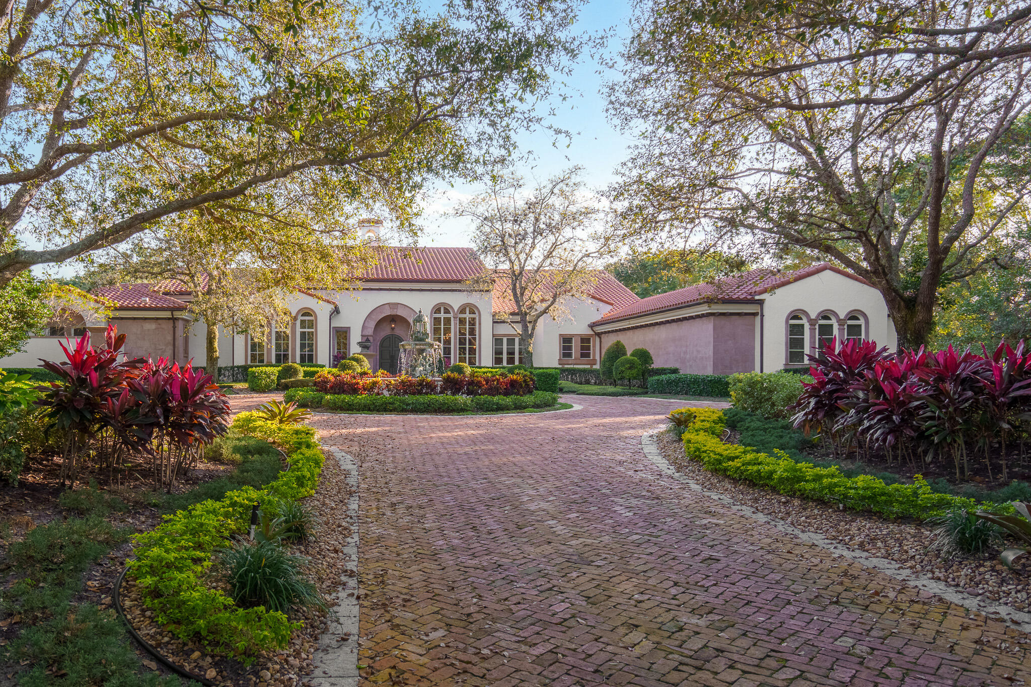 LE LAC - Residential