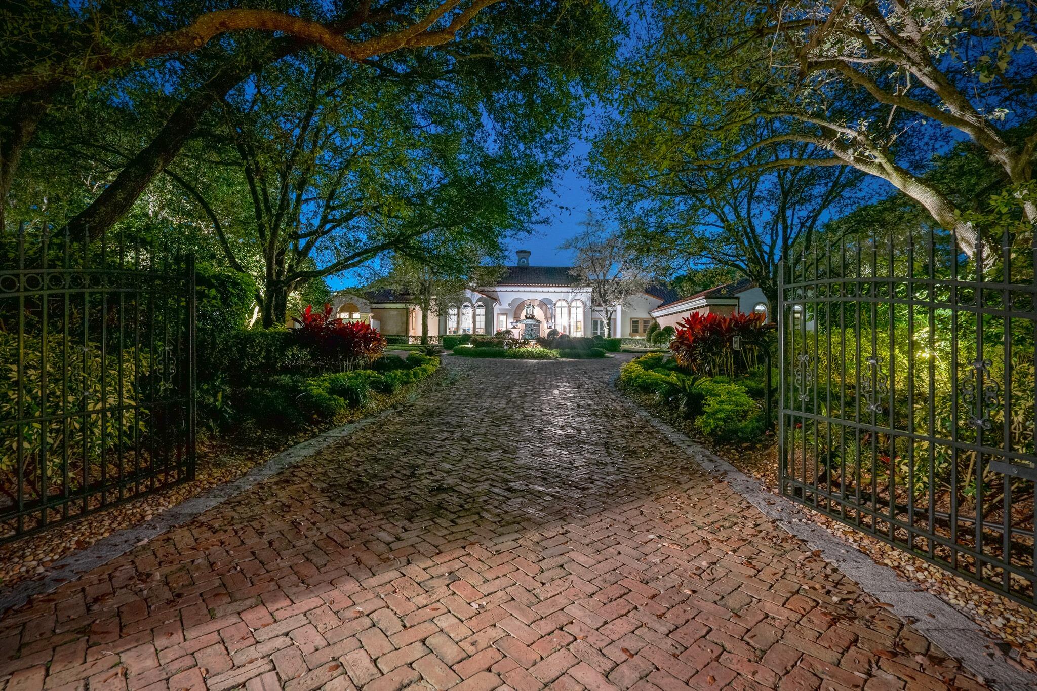 LE LAC - Residential