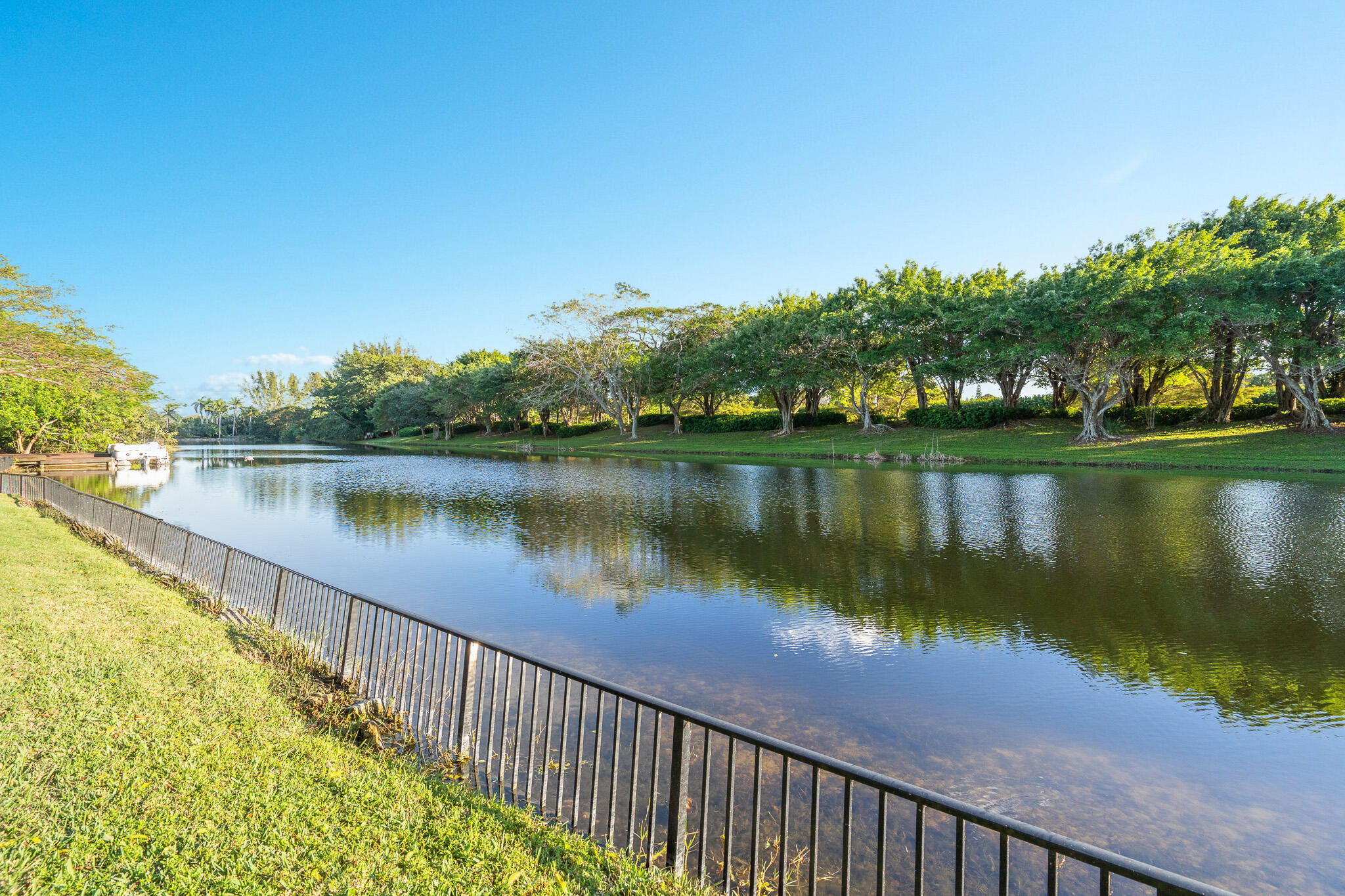 LE LAC - Residential