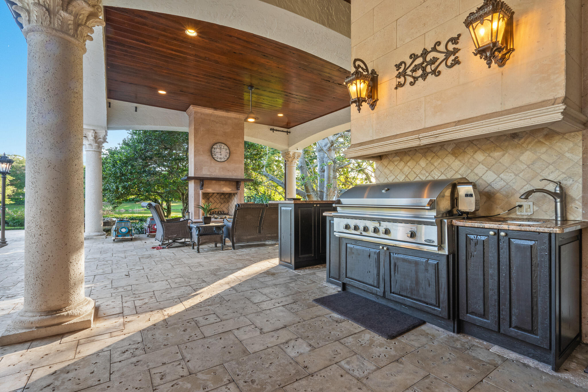 LE LAC - Residential