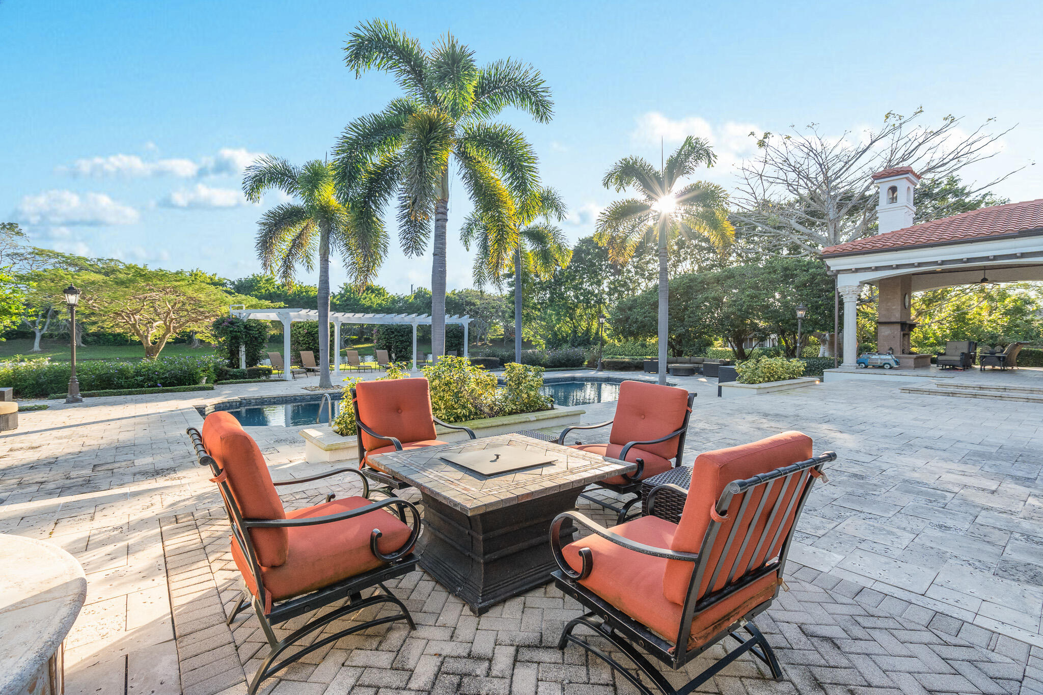 LE LAC - Residential