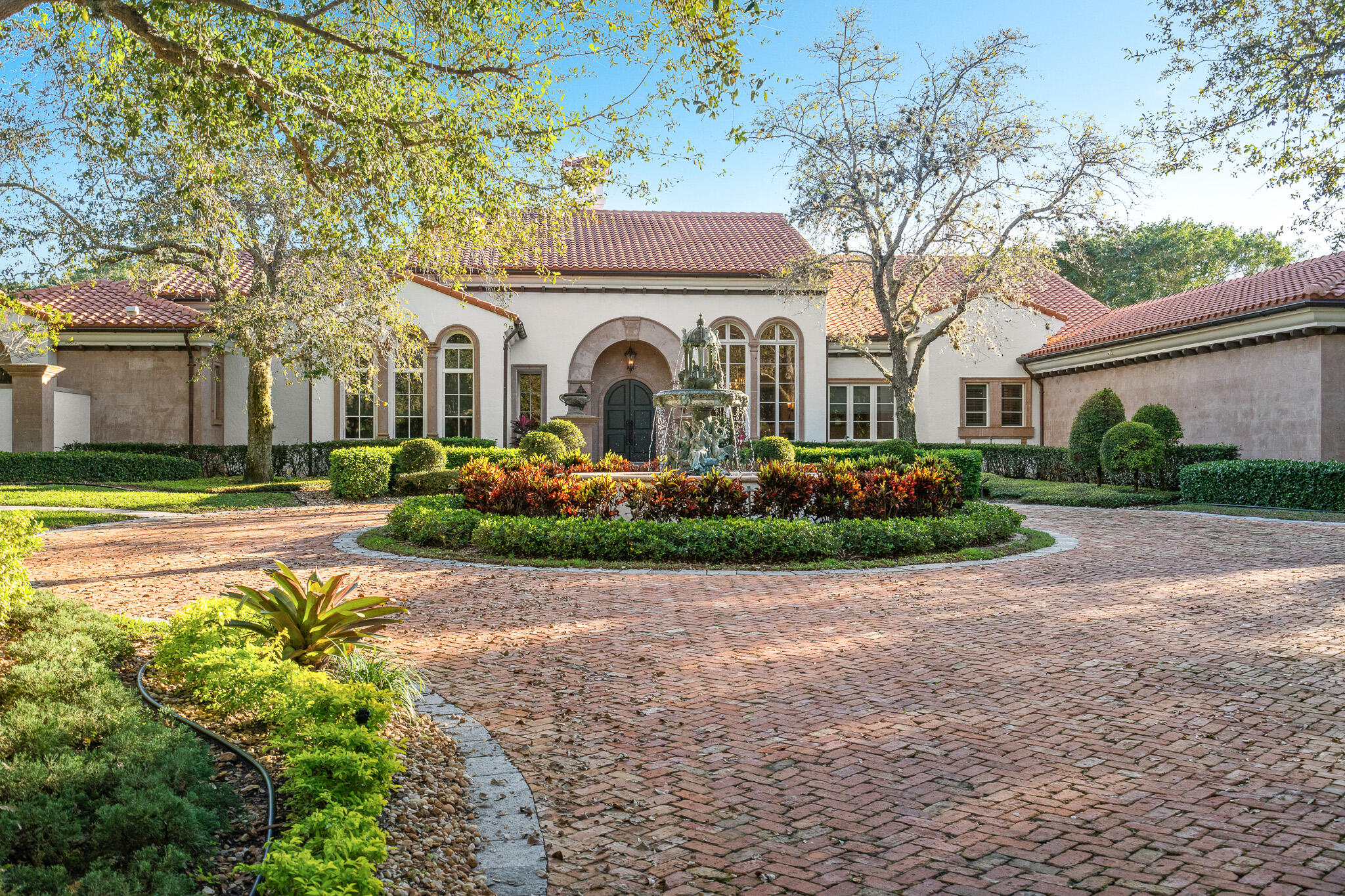 LE LAC - Residential