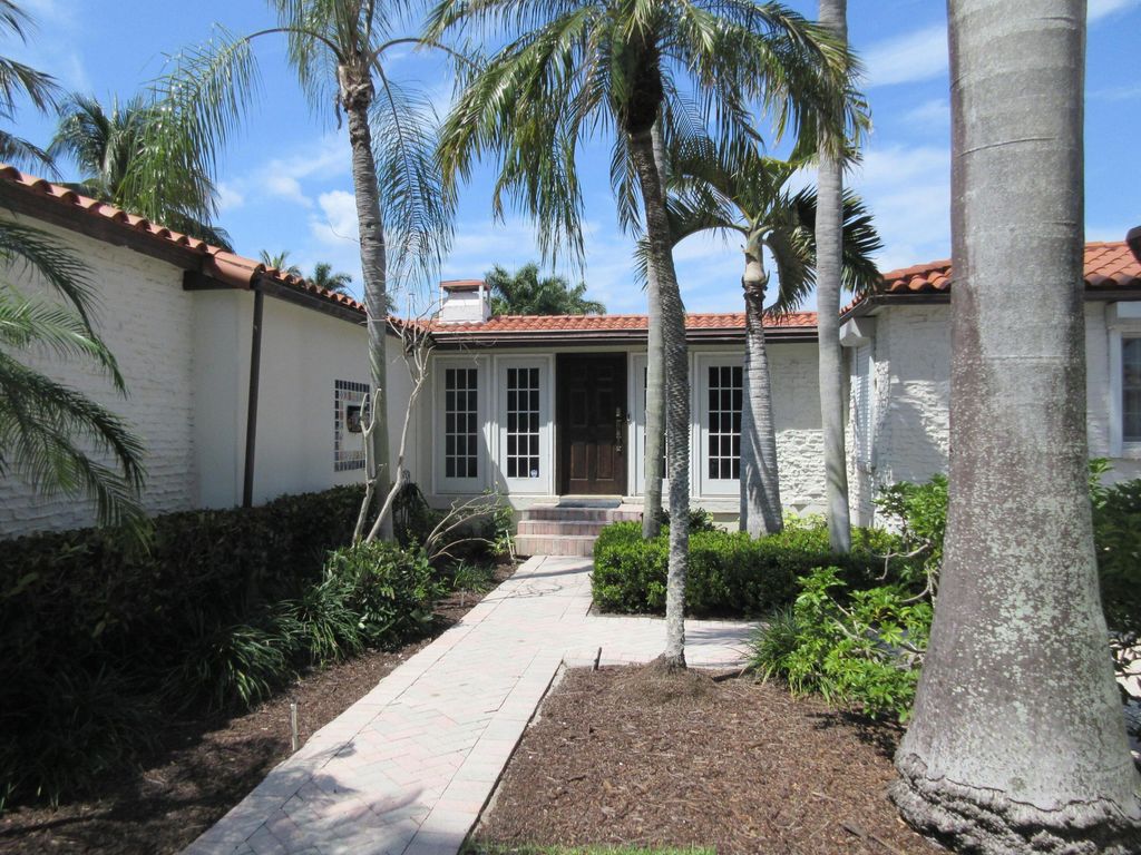 Photo of 609 Isle Of Palms Drive, Fort Lauderdale, FL 33301 (MLS # B26006723)