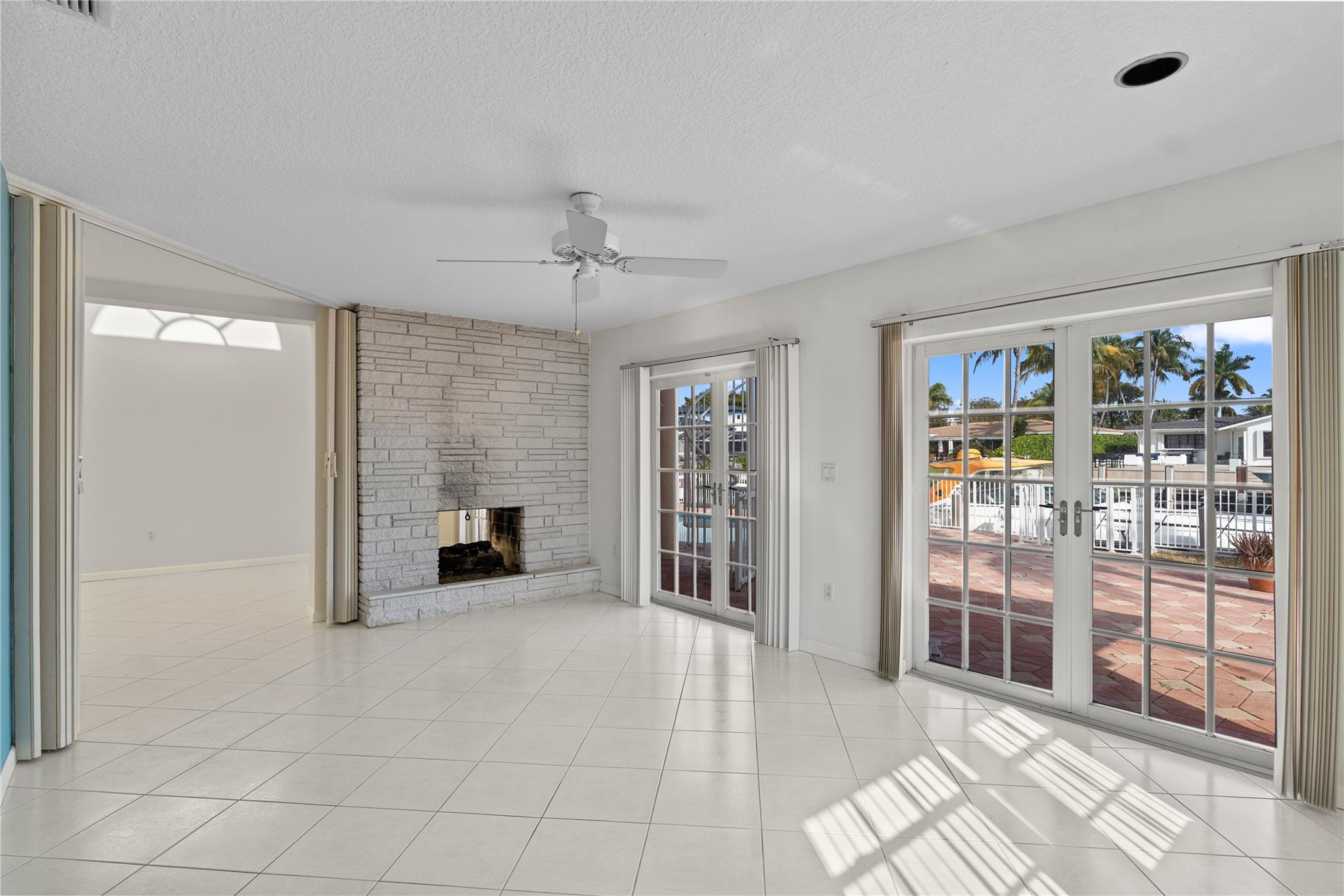 Hillsboro Harbor - Residential Lease