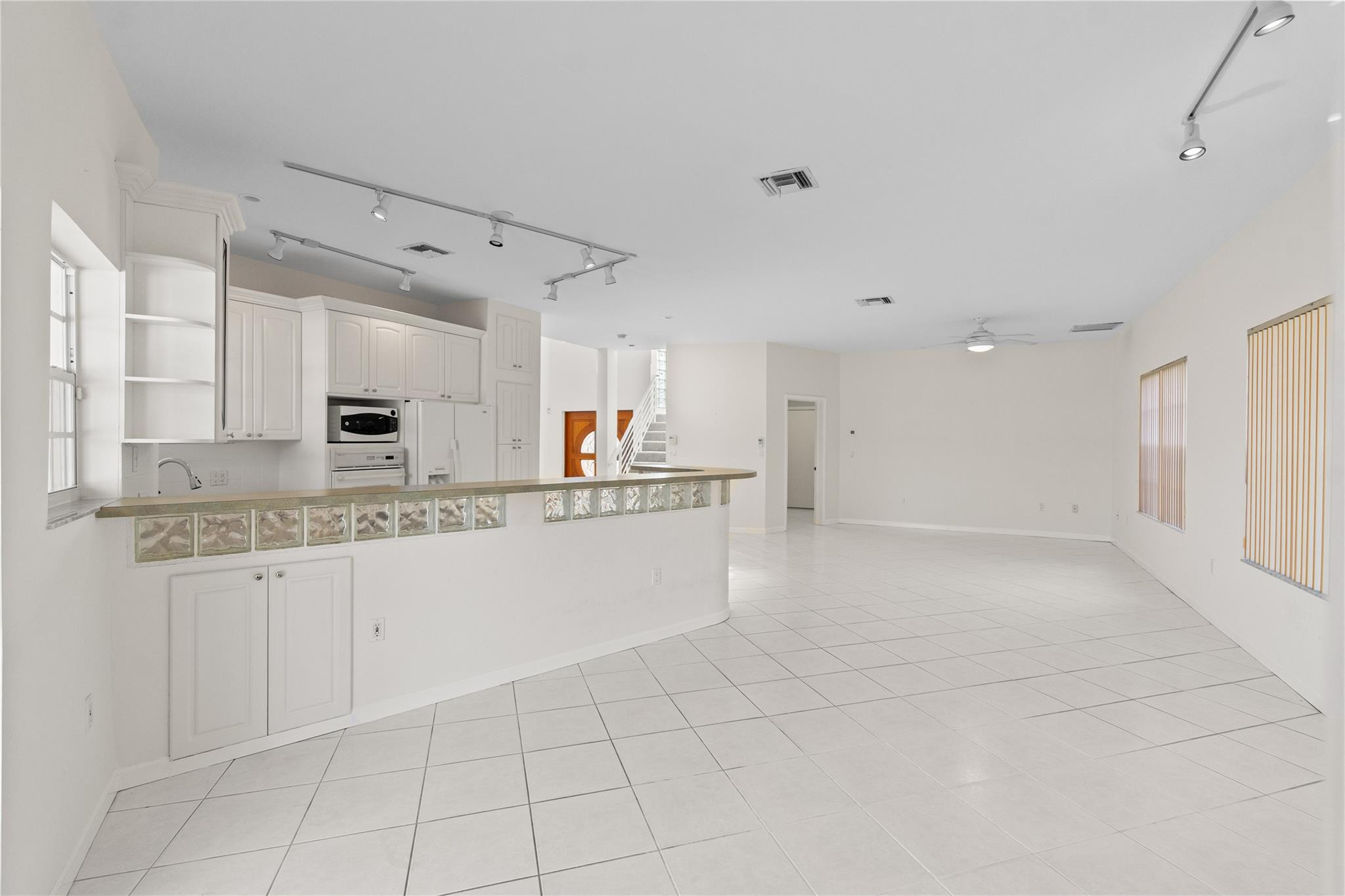 Hillsboro Harbor - Residential Lease