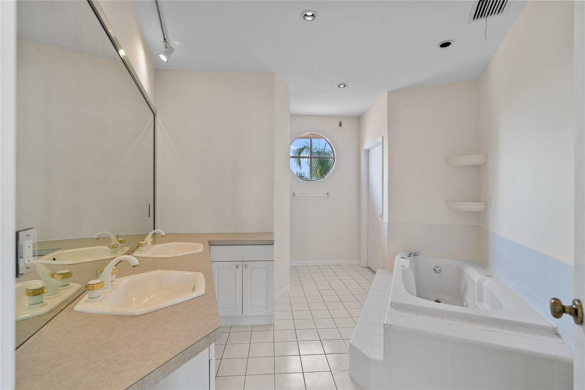 Hillsboro Harbor - Residential Lease