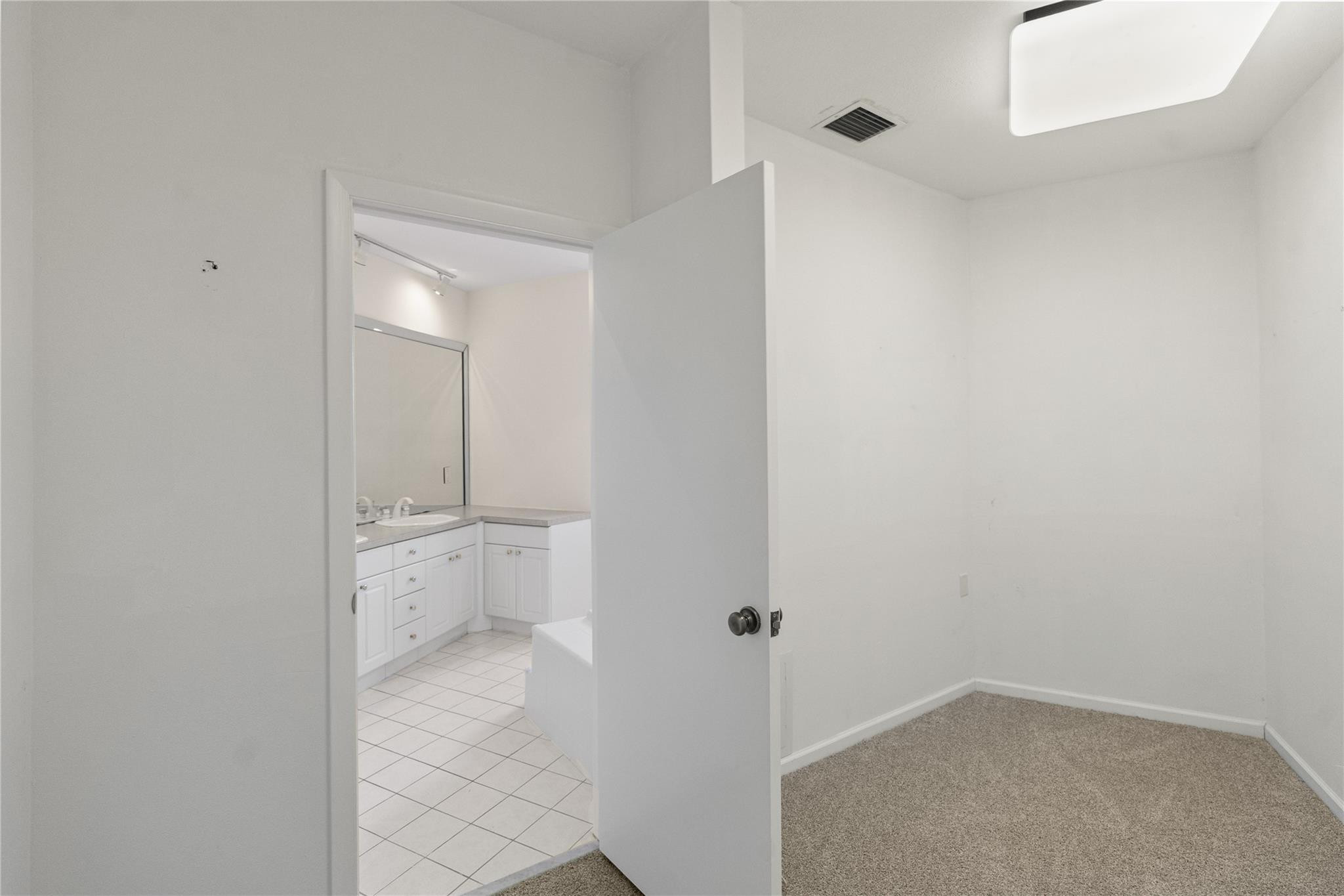 Hillsboro Harbor - Residential Lease