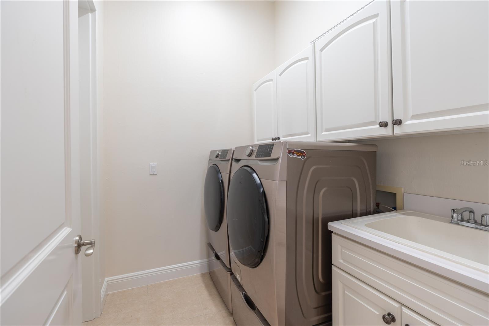 CASA BELLA II AT HAMMOCK - Residential