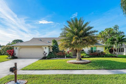 Photo of 2350 Riviera Drive, Delray Beach, FL 33445 (MLS # R11136907)