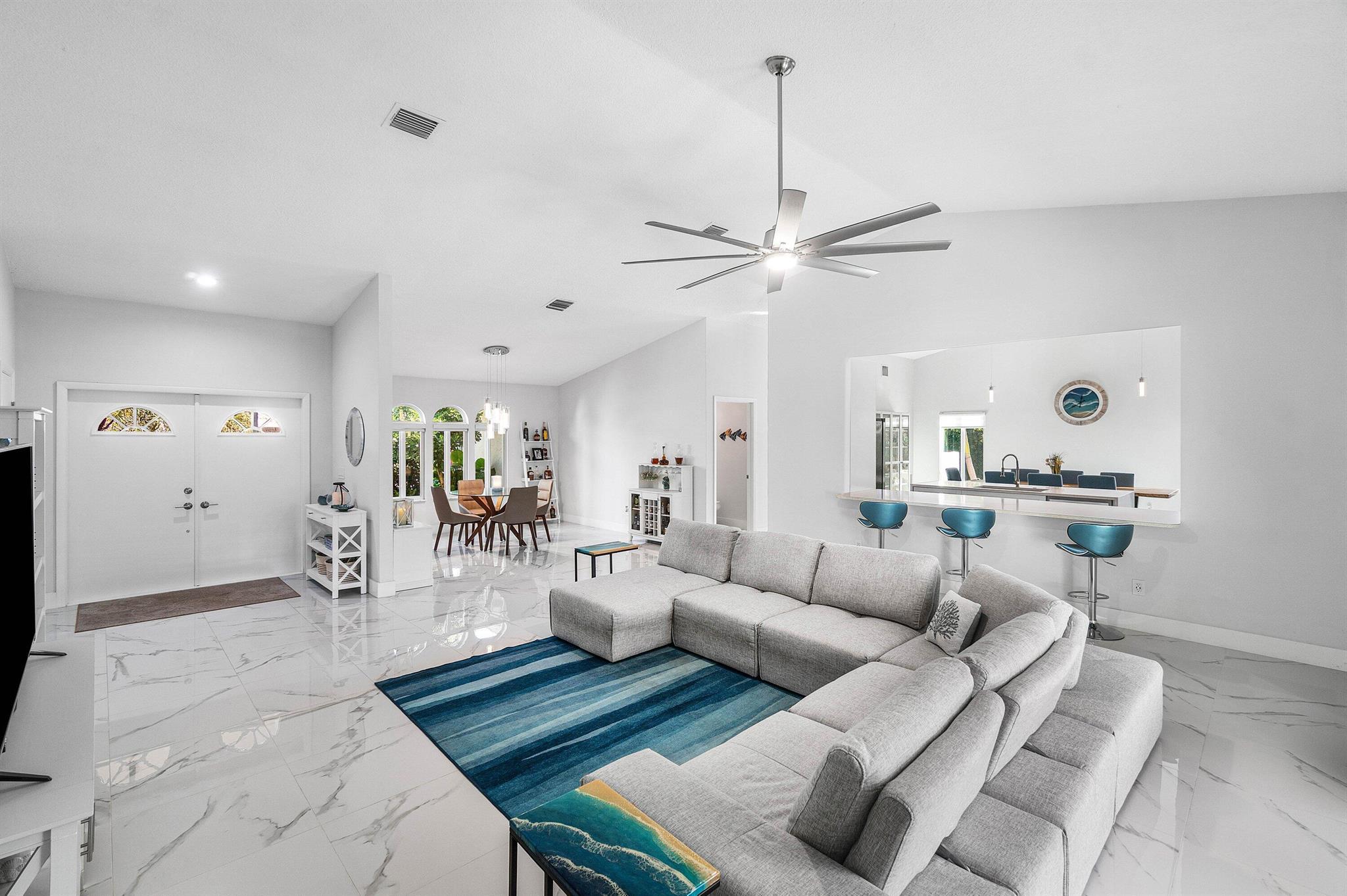 RAINBERRY BAY - Residential