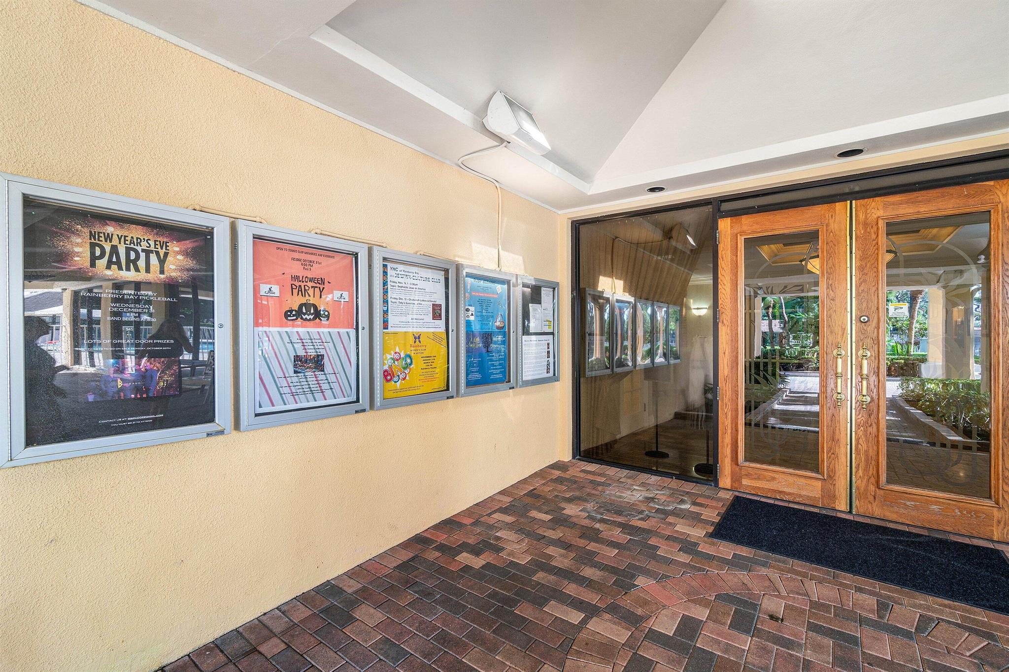 RAINBERRY BAY - Residential