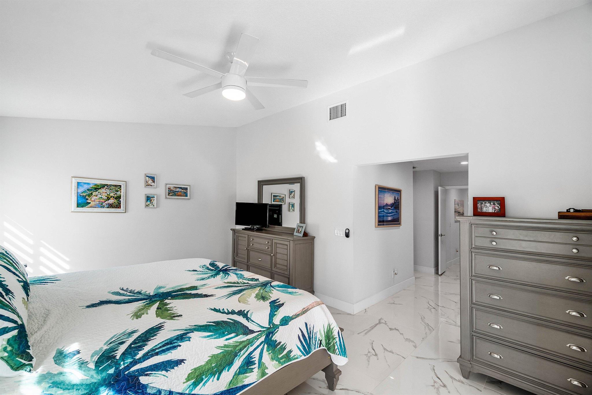 RAINBERRY BAY - Residential