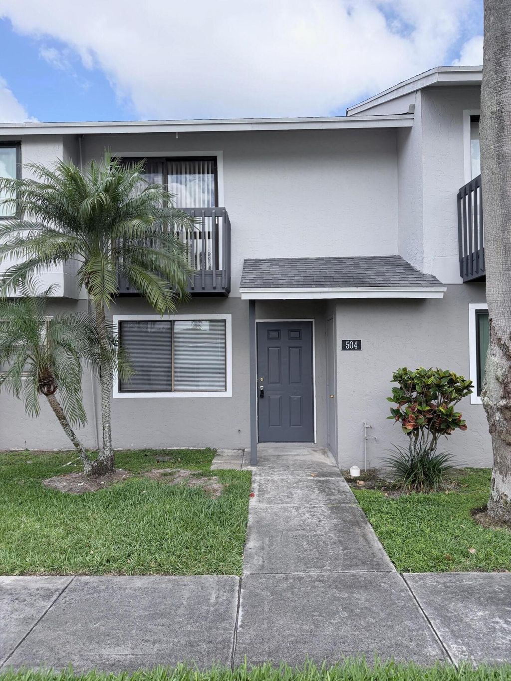Photo of 504 Shoreview Drive, Greenacres, FL 33463 (MLS # B26010607)