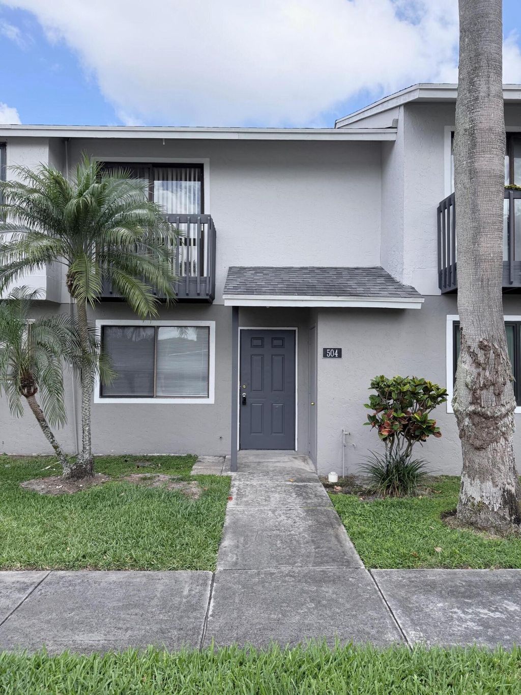 Photo of 504 Shoreview Drive, Greenacres, FL 33463 (MLS # B26010607)