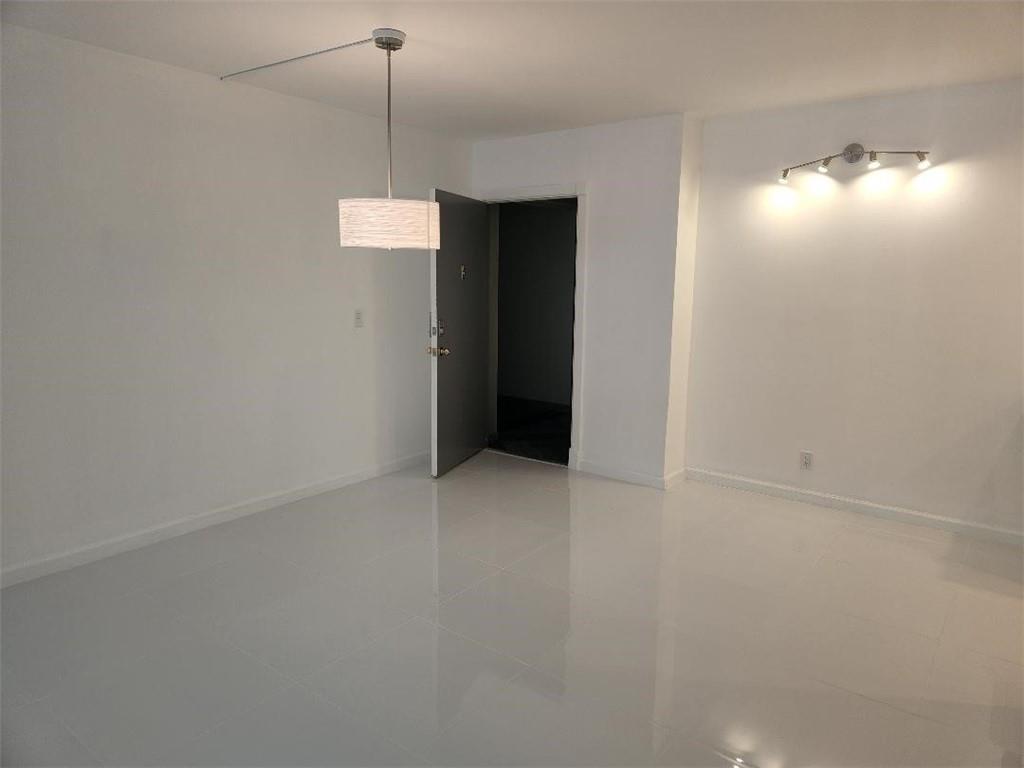 Oakland Grove Village - Residential