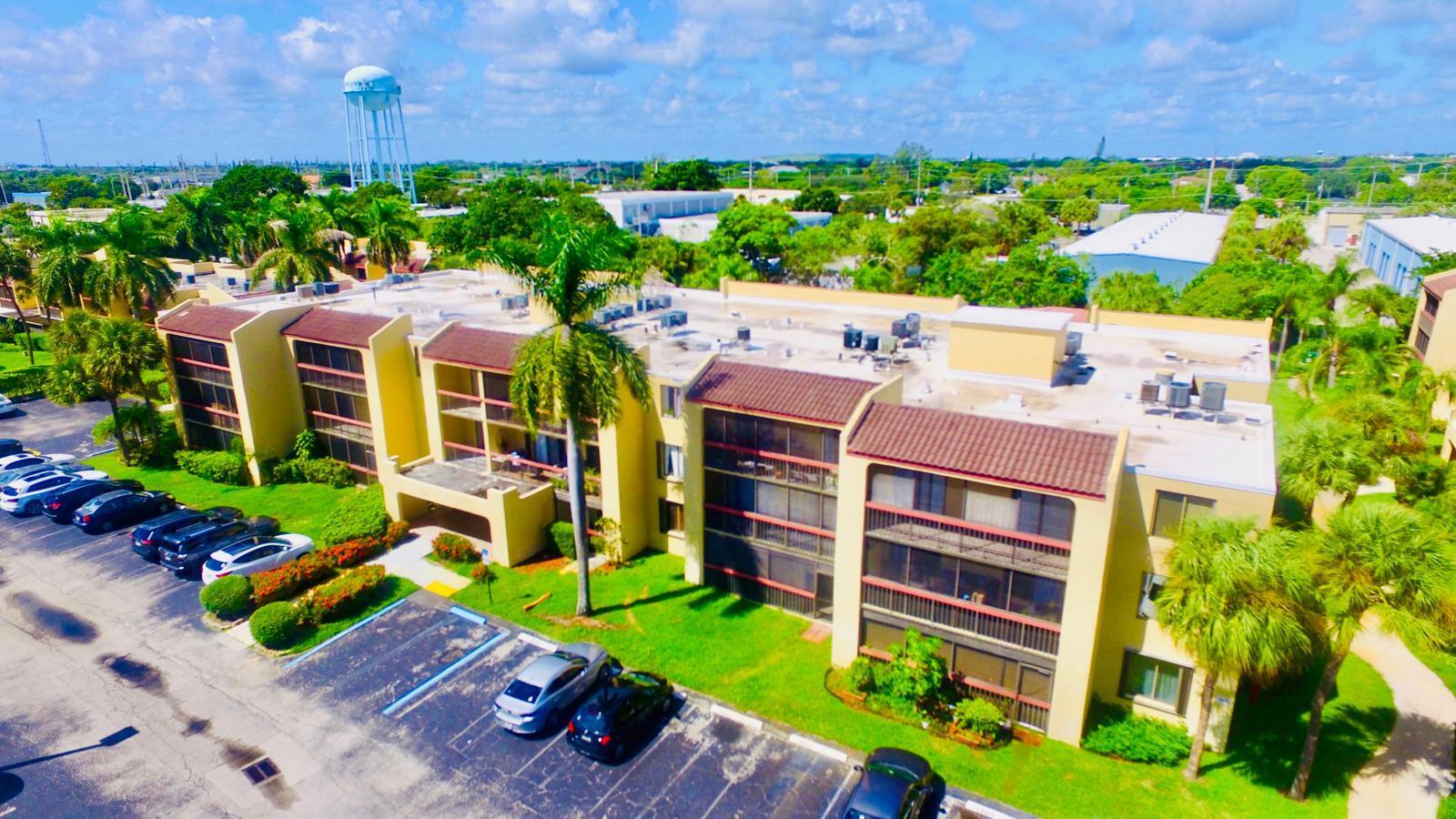 VISTA GARDENS I CONDO - Residential