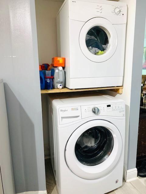 VISTA GARDENS I CONDO - Residential