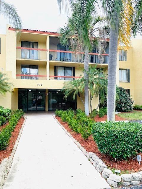 VISTA GARDENS I CONDO - Residential