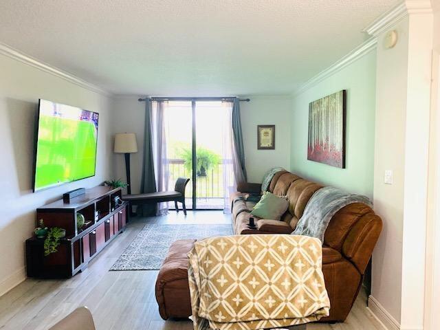 VISTA GARDENS I CONDO - Residential