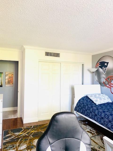 VISTA GARDENS I CONDO - Residential