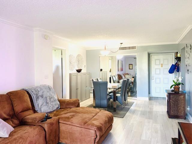 VISTA GARDENS I CONDO - Residential