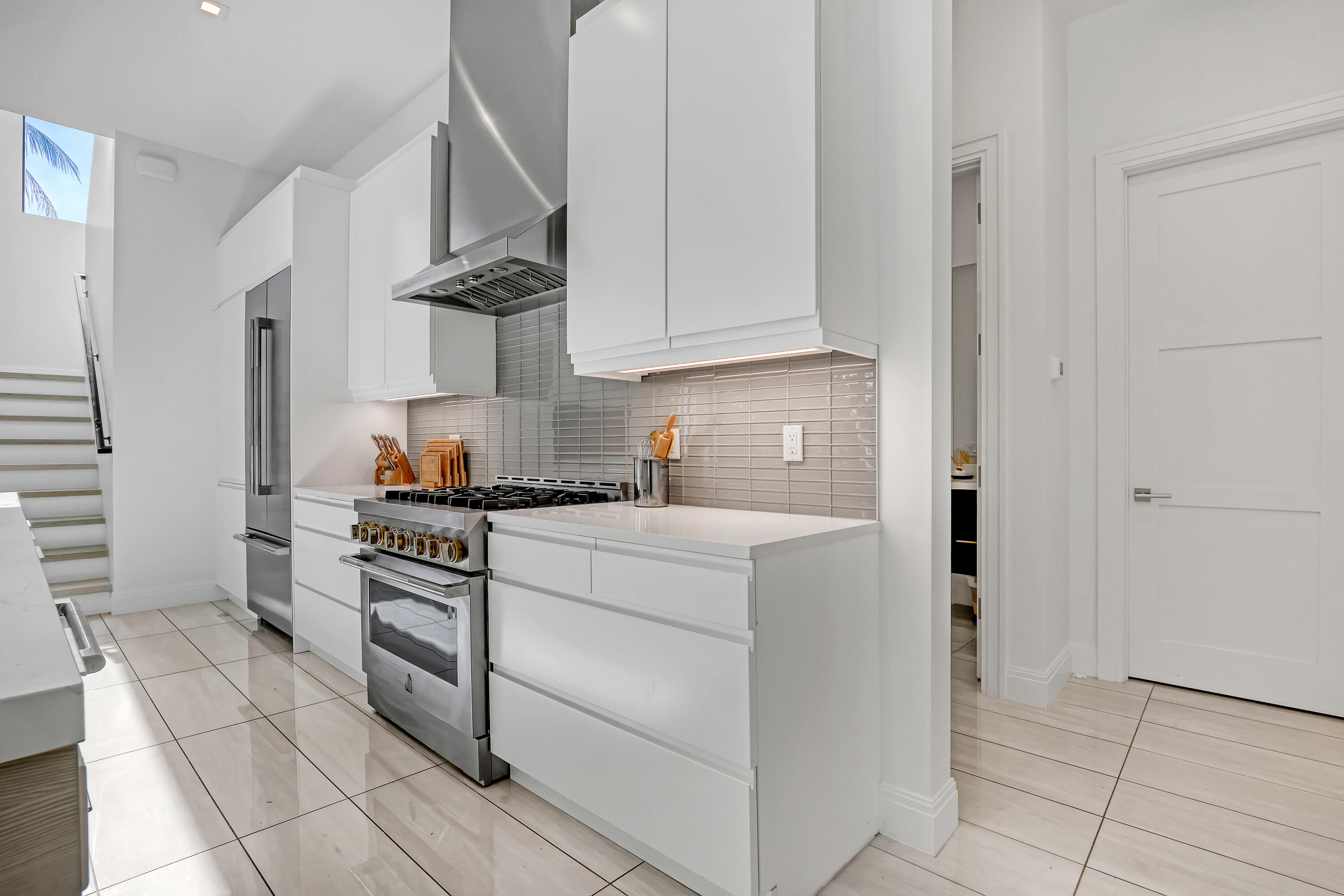 HOFMAN ADD - Residential Lease