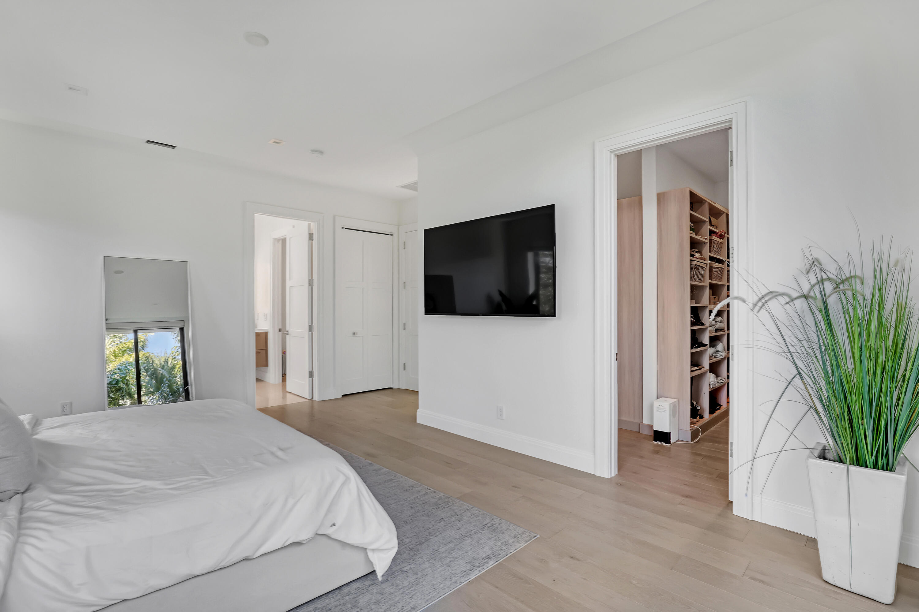 HOFMAN ADD - Residential Lease