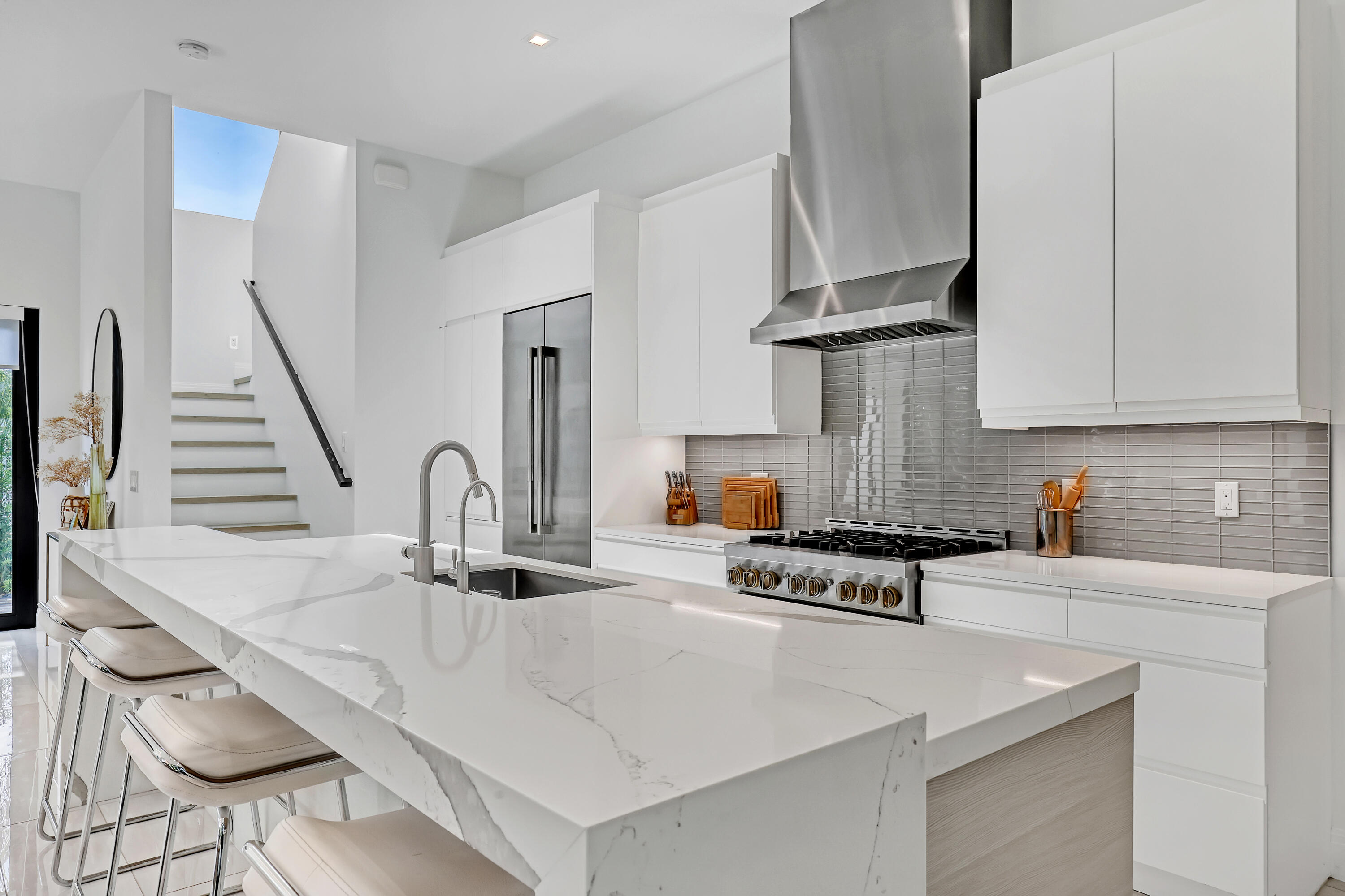 HOFMAN ADD - Residential Lease