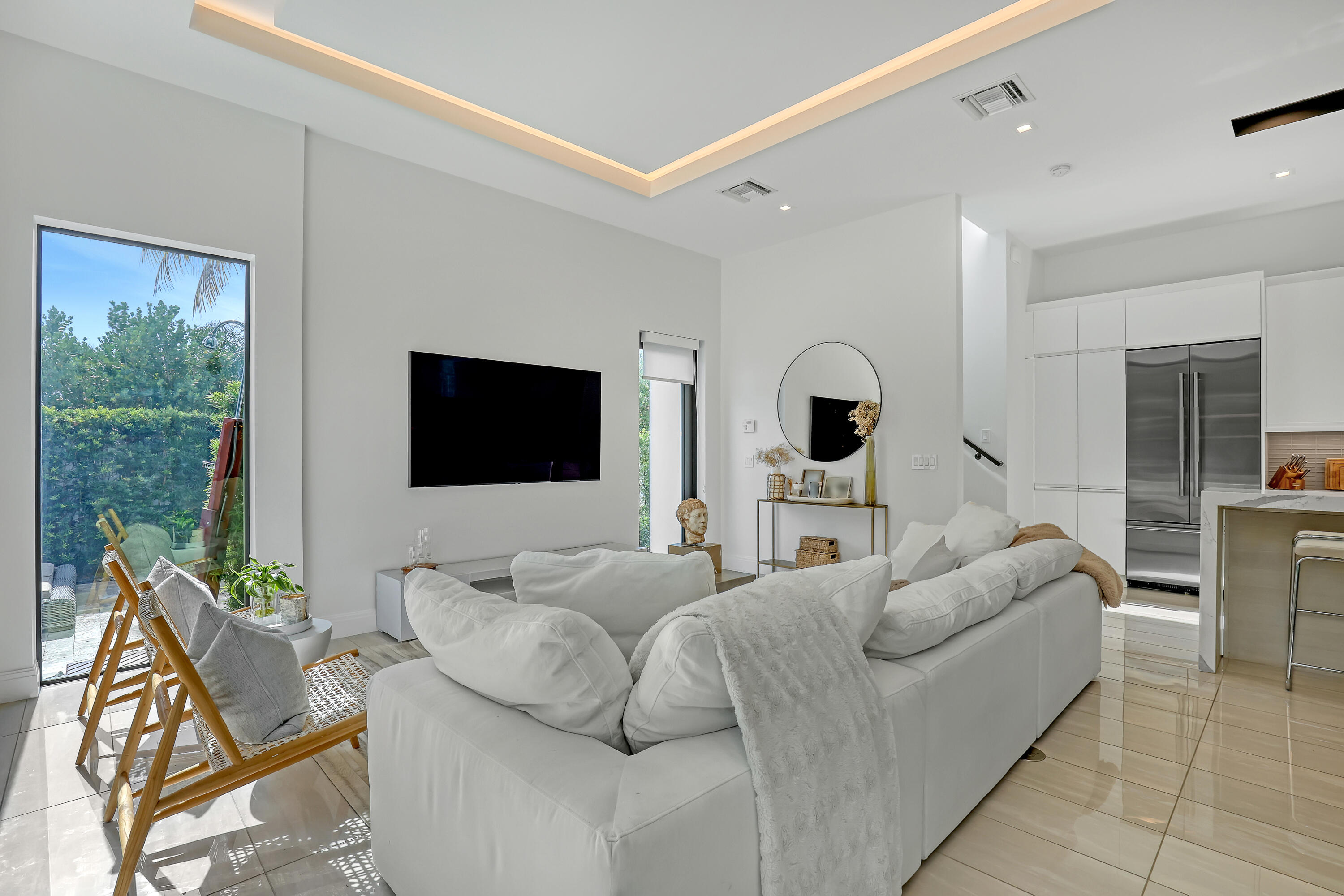 HOFMAN ADD - Residential Lease