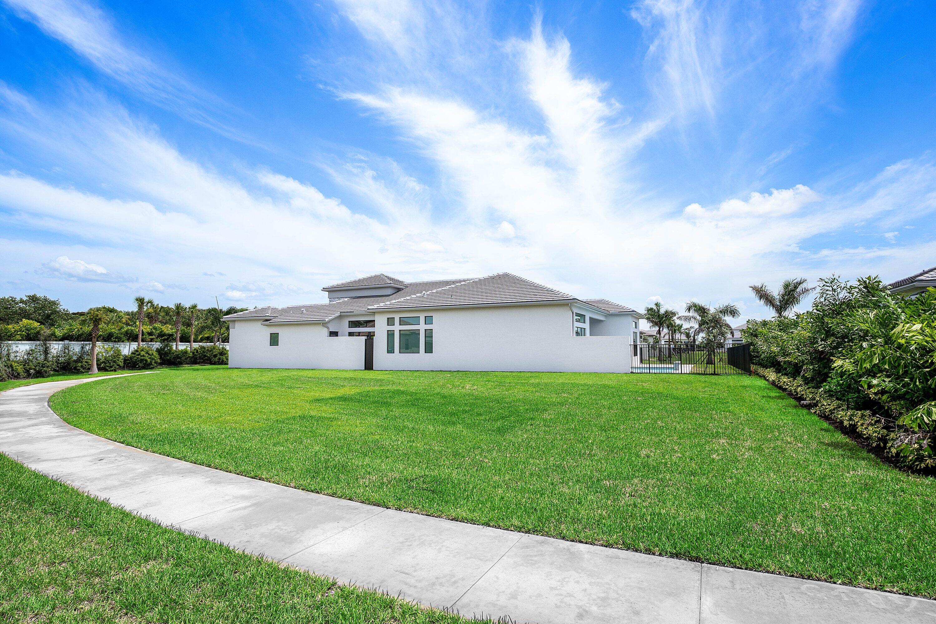 9062 Corsican Finch Court