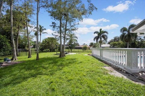 Tiny photo for 13950 BARBERRY Court, Wellington, FL 33414 (MLS # B26078257)