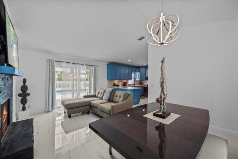 Tiny photo for 13950 BARBERRY Court, Wellington, FL 33414 (MLS # B26078257)