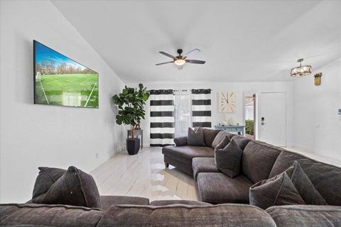 Tiny photo for 13950 BARBERRY Court, Wellington, FL 33414 (MLS # B26078257)