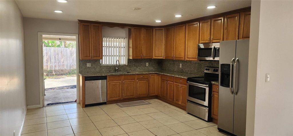 Photo of 2005 SW 99 Avenue, Miramar, FL 33025 (MLS # F10556705)