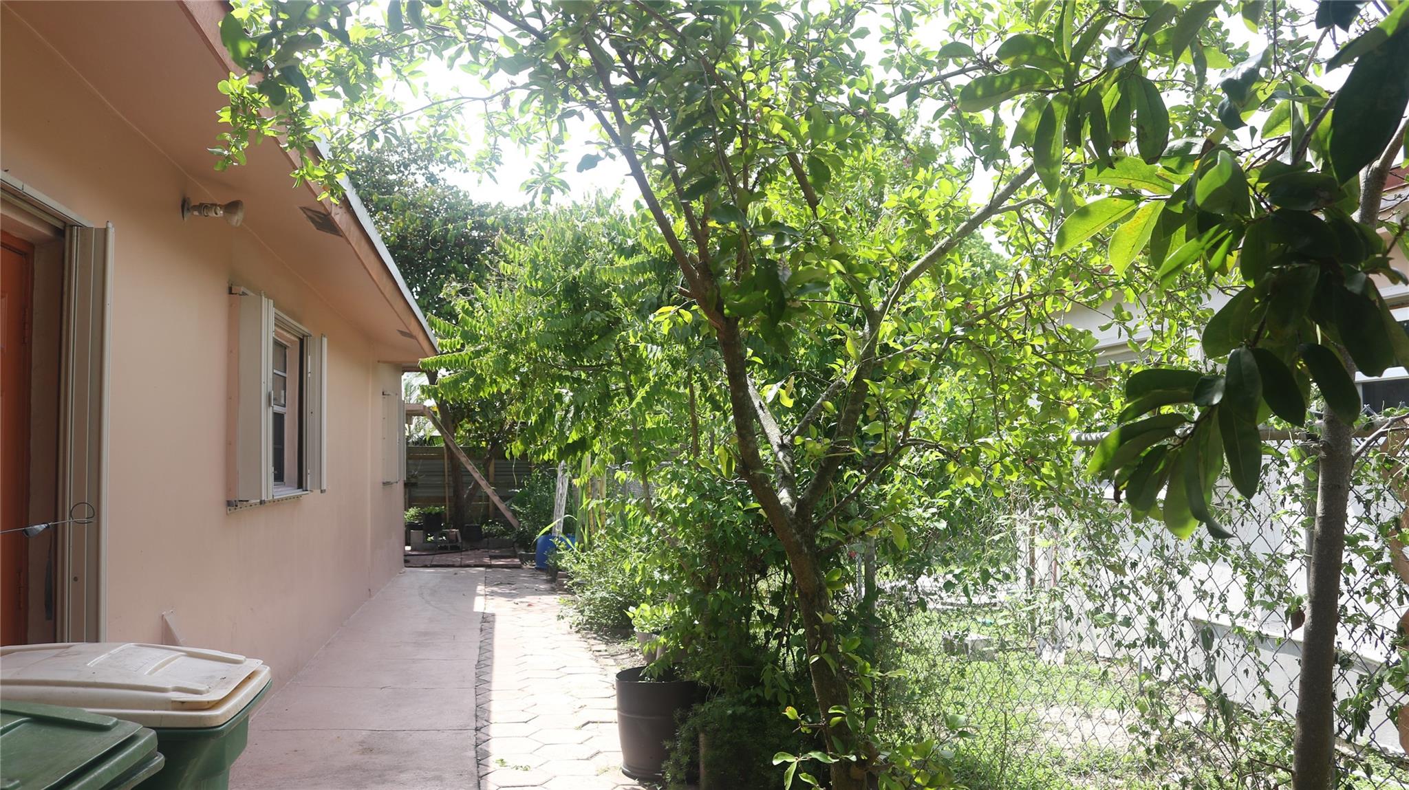 Sunflower 76-32 B - Residential