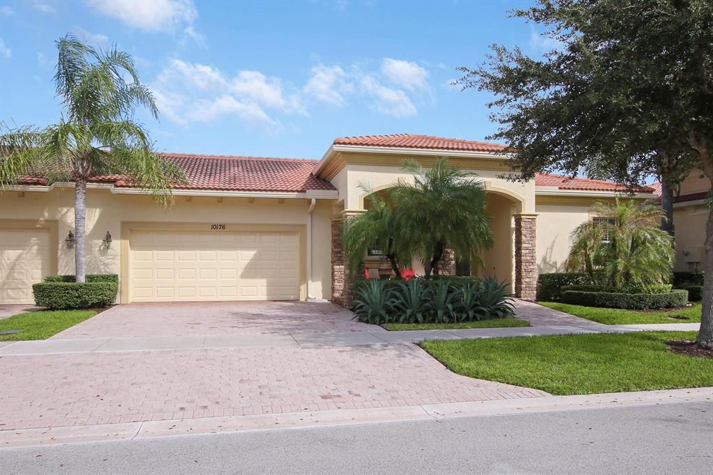 Photo of 10176 SW Ambrose Way, Port Saint Lucie, FL 34986 (MLS # R10761151)