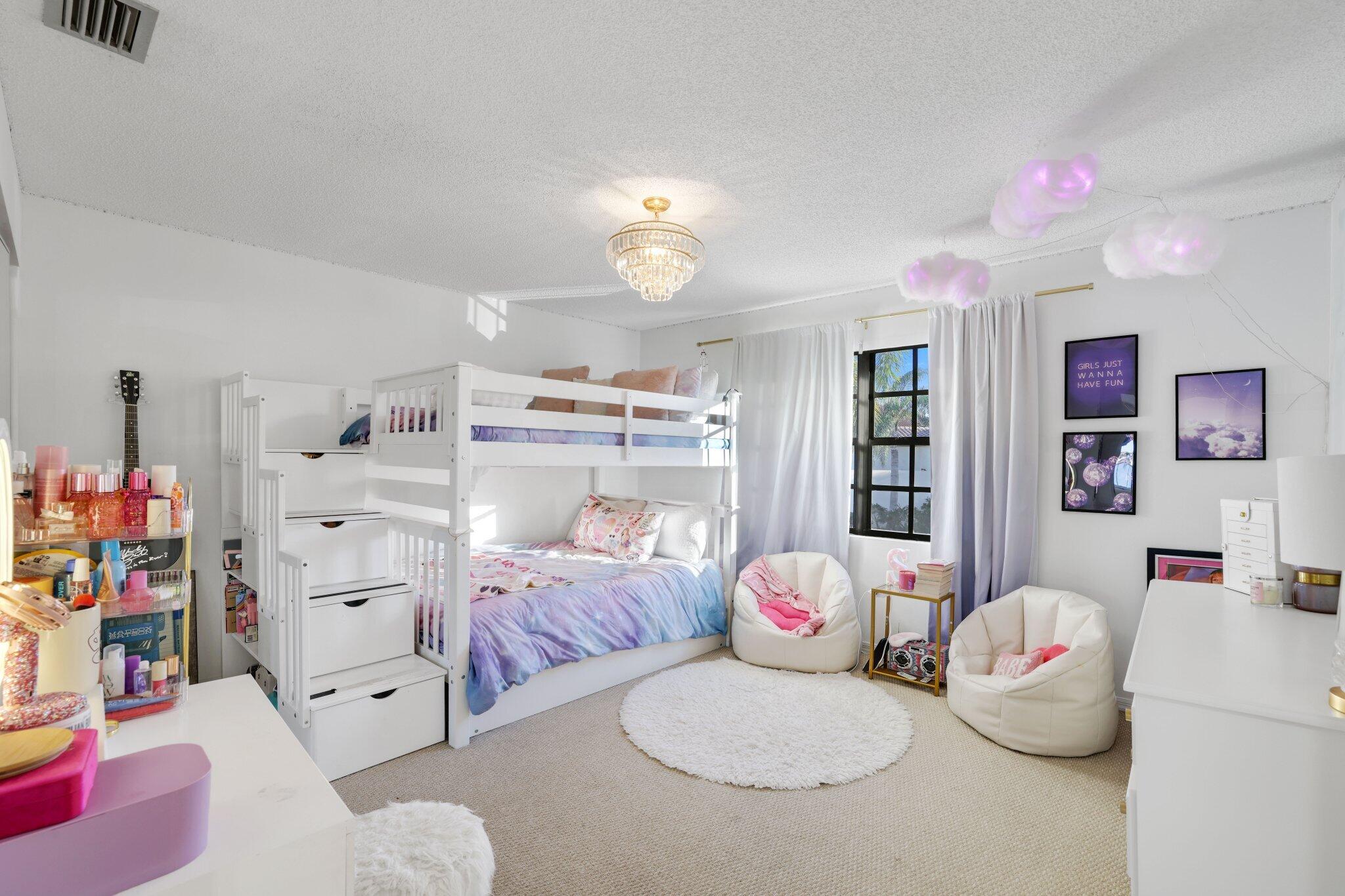 PELICAN HARBOR PH 3-B - Residential