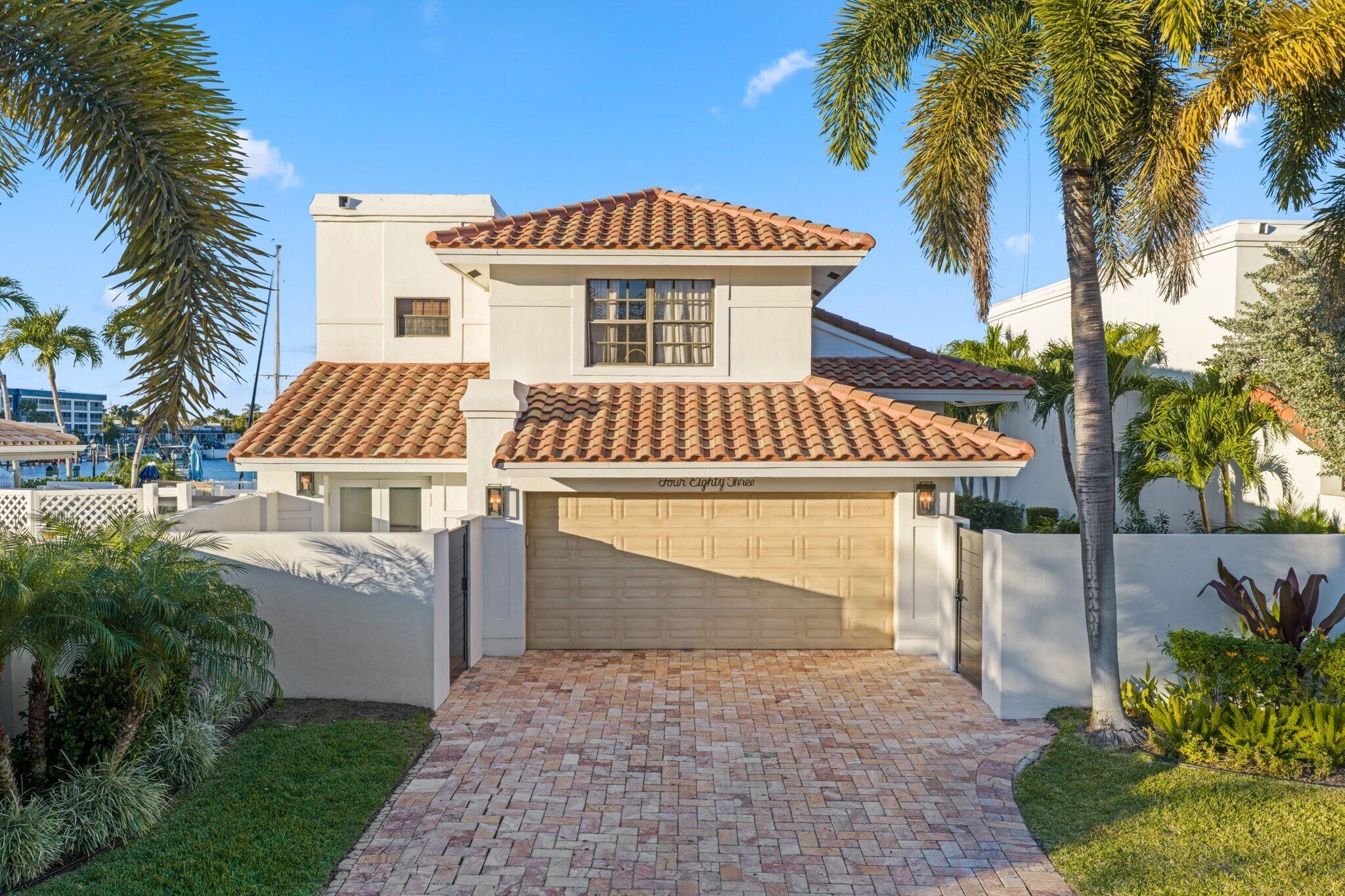 483 Pelican Way