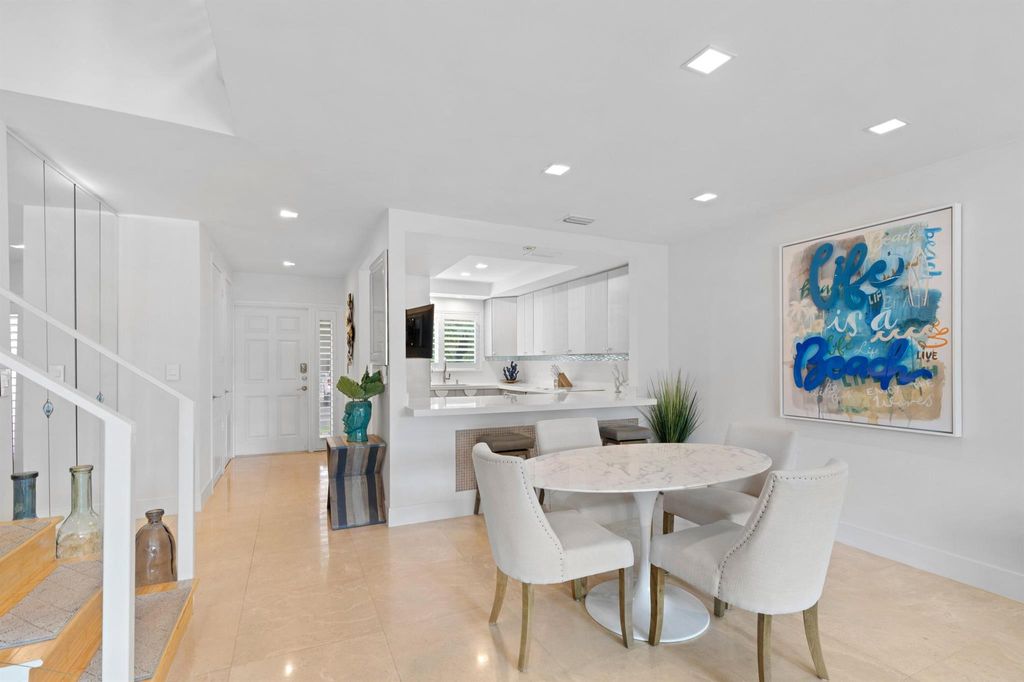 Photo of 130 Andrews Avenue #4, Delray Beach, FL 33483 (MLS # R11004731)