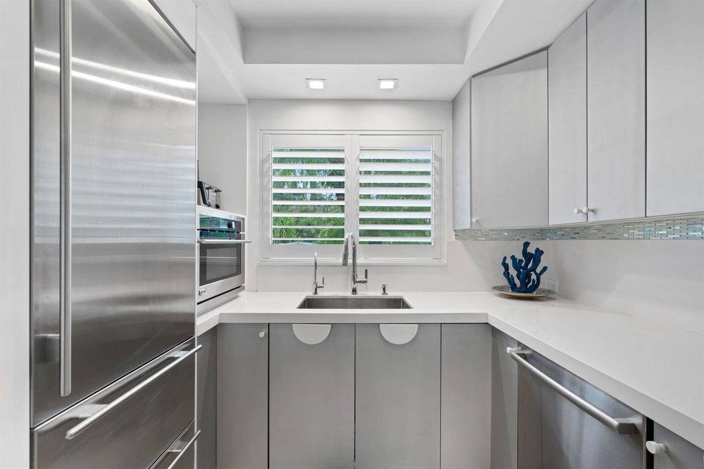 Photo of 130 Andrews Avenue #4, Delray Beach, FL 33483 (MLS # R11004731)