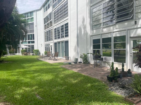 Tiny photo for 153 Keswick C, Deerfield Beach, FL 33442 (MLS # B26070547)