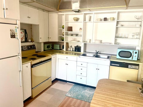 Tiny photo for 153 Keswick C, Deerfield Beach, FL 33442 (MLS # B26070547)