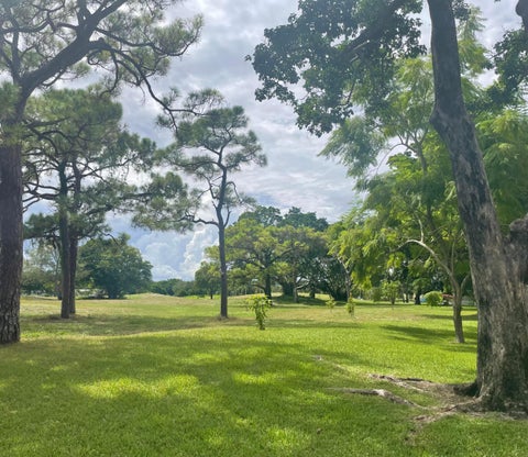 Tiny photo for 153 Keswick C, Deerfield Beach, FL 33442 (MLS # B26070547)